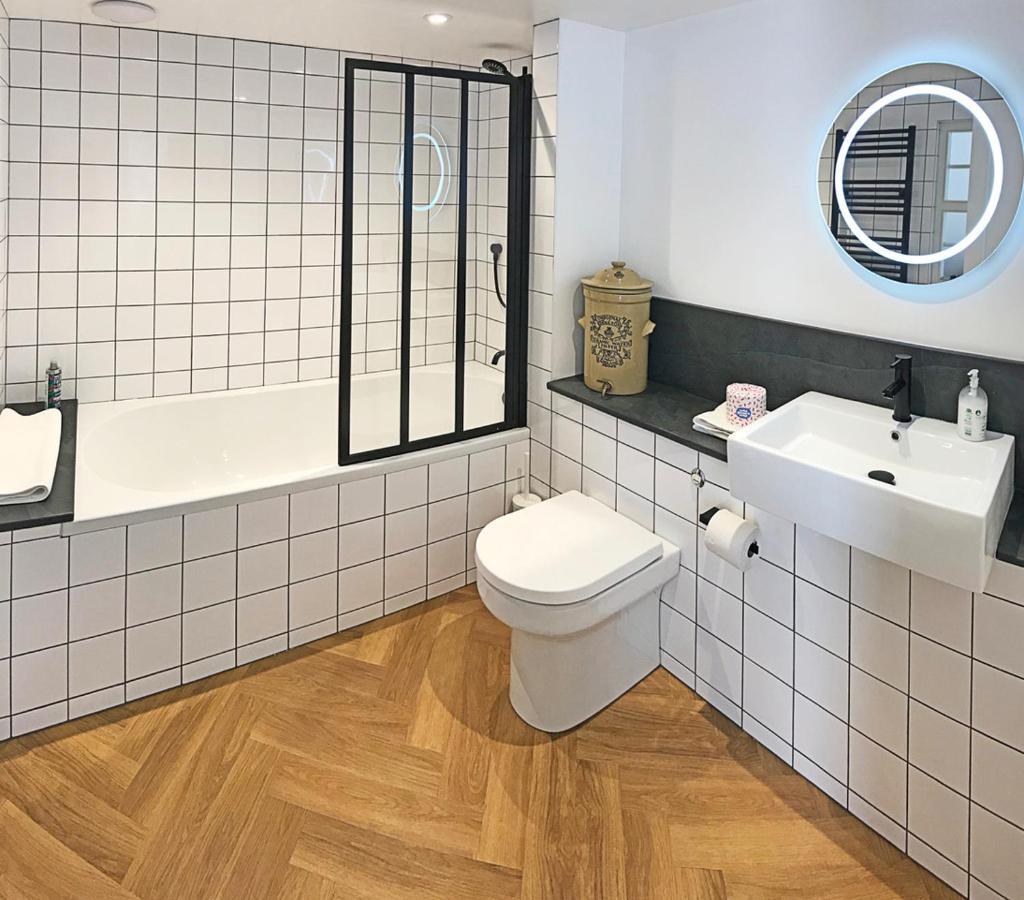 Ilfracombe Townhouse: Restored Historic Home 外观 照片